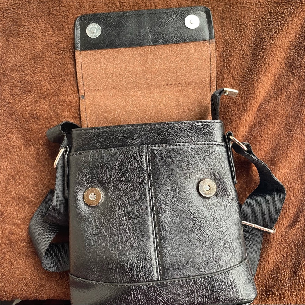 Sling bag for Men - Picture 12 of 17